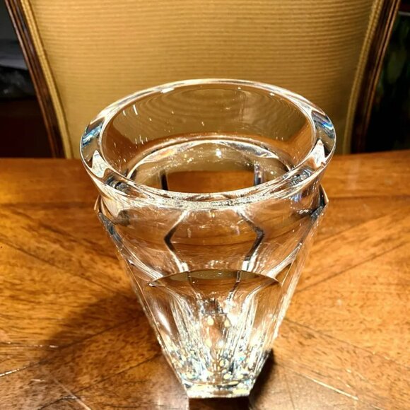 Vintage Baccarat Fine Crystal Bucket Vase 6-1/2โ Tall, 4-1/4โ Dia. - Picture 2 of 7